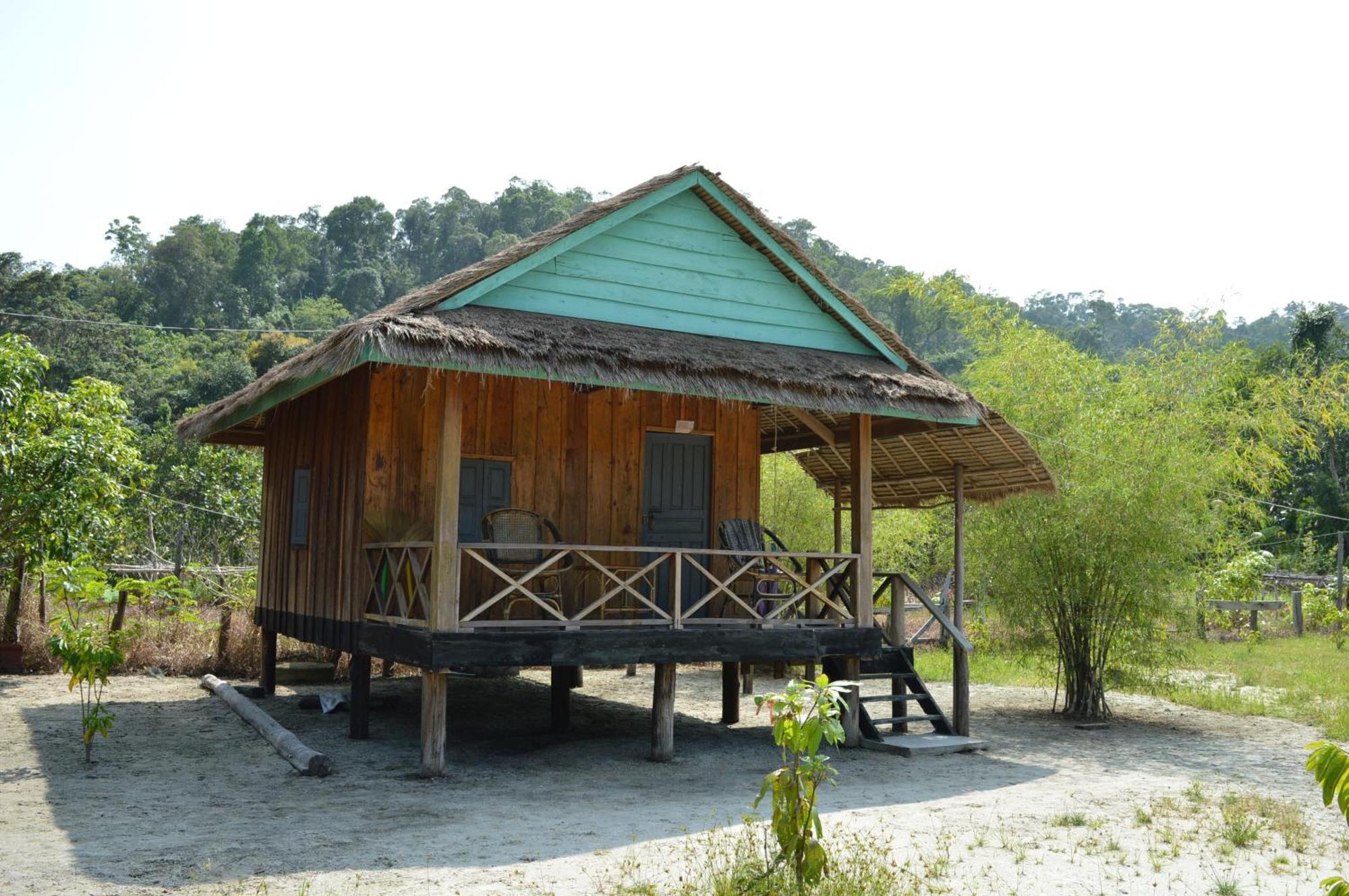 Palm Beach Bungalow Resort Prek Svay Village Room photo